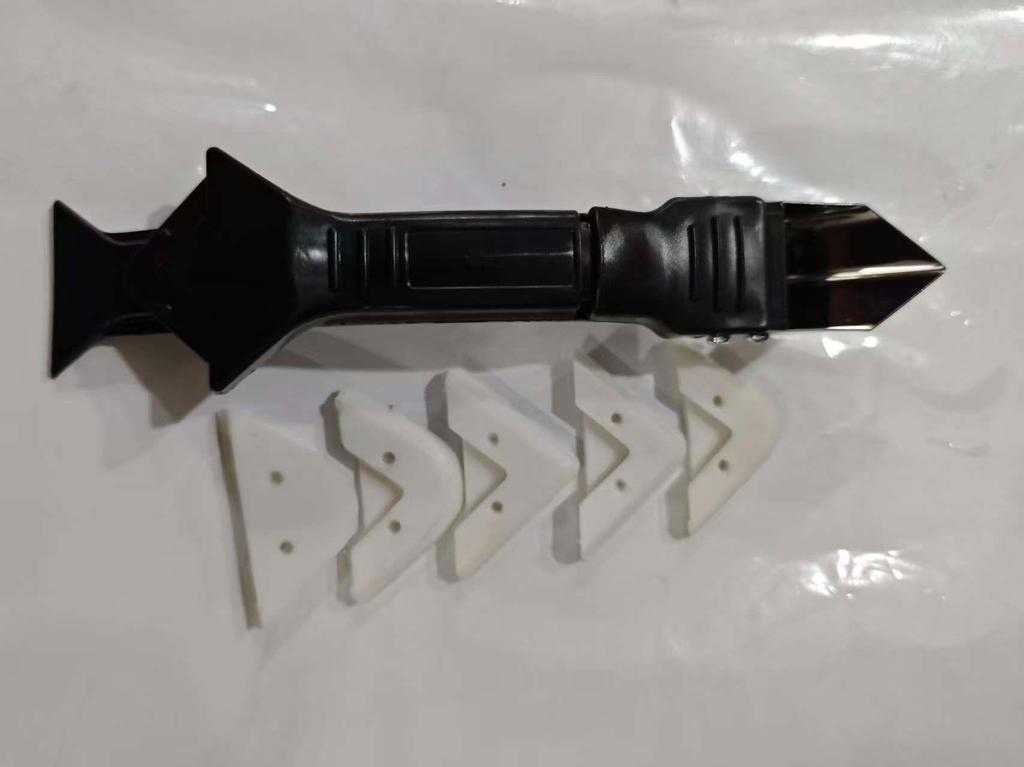 Multifunctional Glue Scraper & Caulking Removal Tool