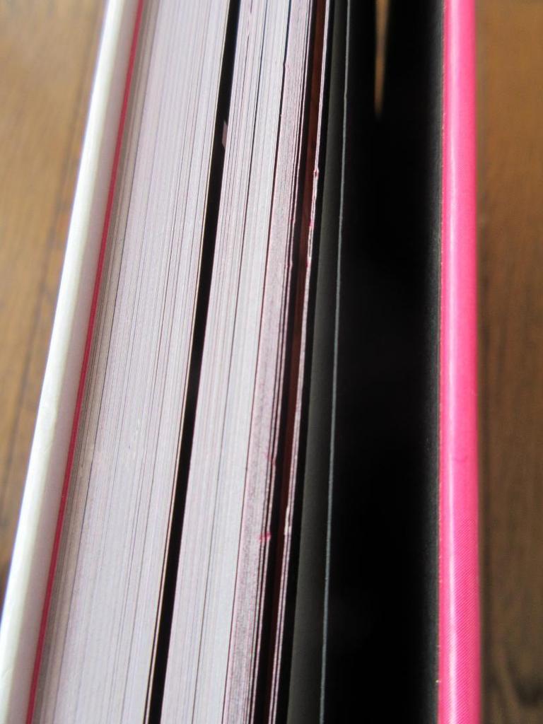 [USED] Shingo Katori WHO AM I Solo Exhibition Collection Catalog New Map