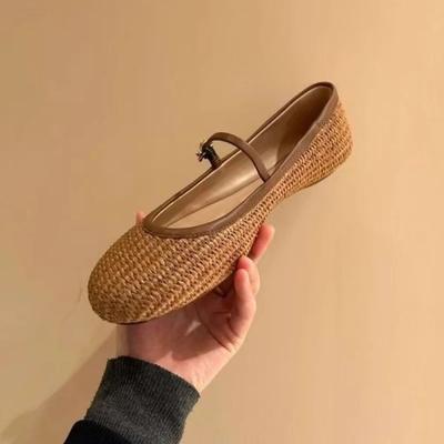 Весна Лето 2025 Новый Стиль Обувь Плетение Ажурный Дизайн Сандалии Квадратный Носок Ремешок с Пряжкой Балетки Женщины