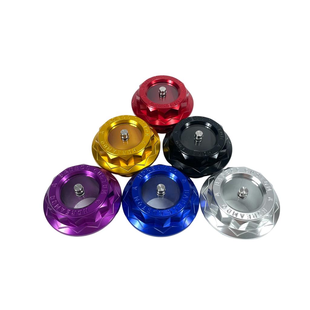 Motorcycle CNC Aluminum Custom Visible Fuel Gas Tank Vented Oil Cap For Harley Touring Road King Softail Dyna Sportster XL883