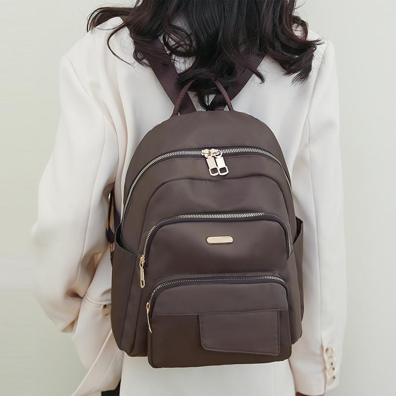 Women's Large Capacity Backpack Solid Color Commuter Bag for Women