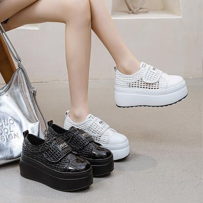 Женские плетеные туфли-бисквиты на толстой подошве с вырезами, новые дышащие однотонные простые туфли на липучках лето 2025