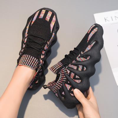 Летняя спортивная женская обувь модная обувь-осьминог повседневная удобная дышащая женская обувь из летящего трикотажа спортивная обувь для внешней торговли женская