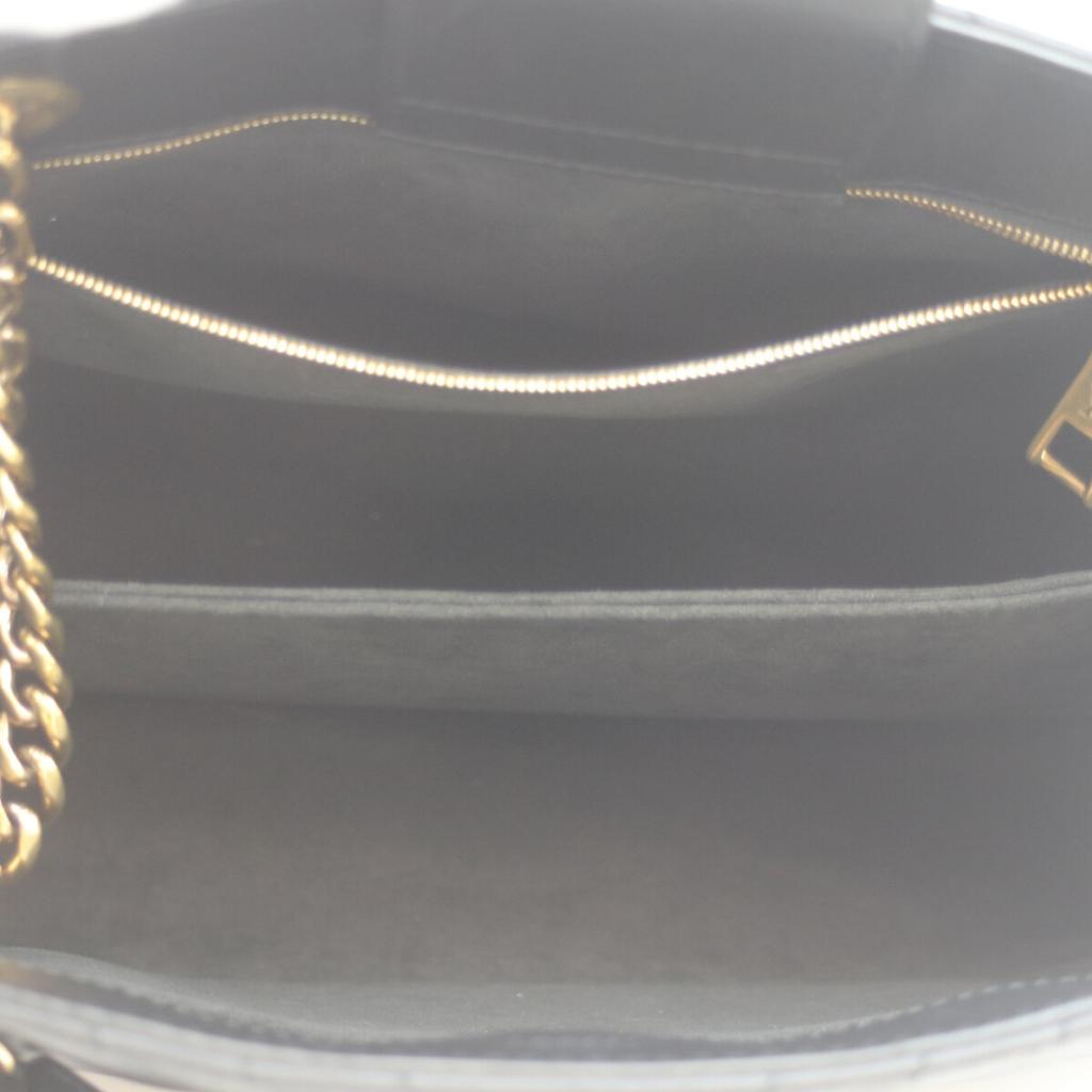 Louis Vuitton M51496 Черная телячья кожа Сумка-тоут с цепочкой 'Волна' Сумка-тоут черная б/у