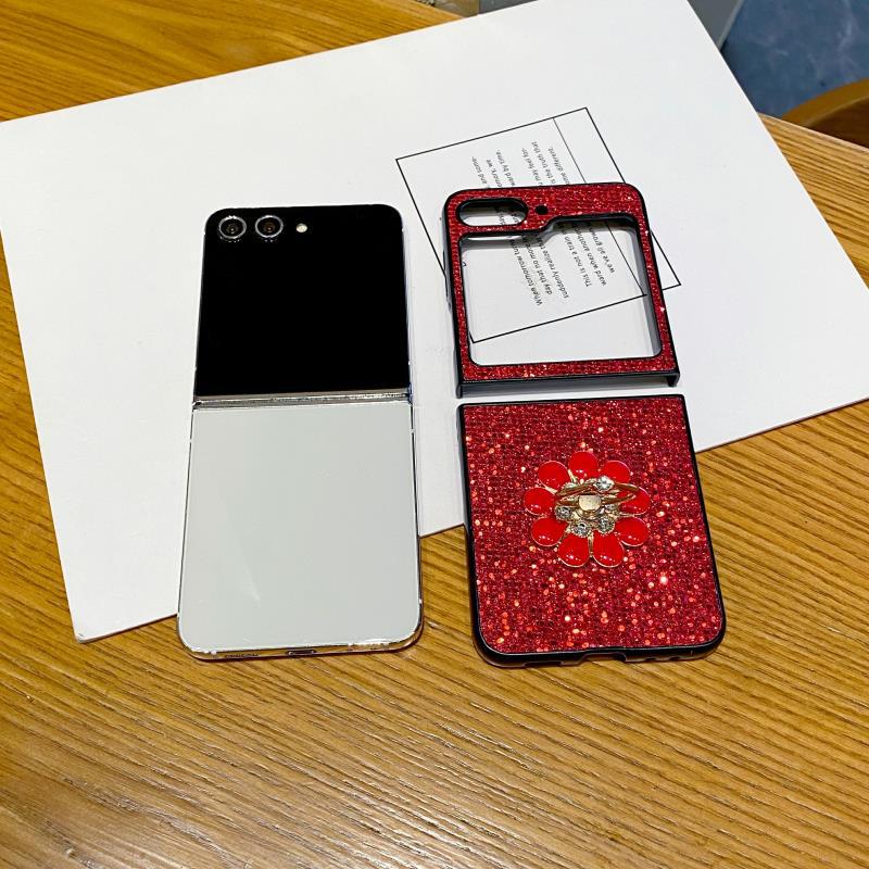 Жесткий чехол-подставка с блестками для Samsung Z Flip6/Z Flip4/Flip7