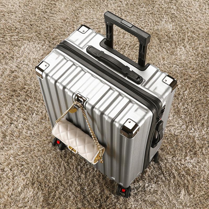 30-дюймовый чемодан большой вместимости с бесшумными колесами, устойчивый к давлению, устойчивый к царапинам и с кодовым замком