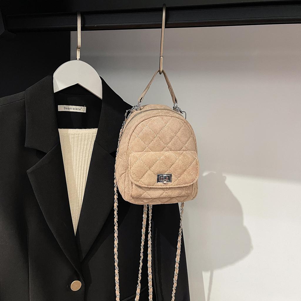 2025 Autumn New Diamond Chain Backpack Women's Fashion Niche Leisure Korean Version Student Shopping Travel Backpack