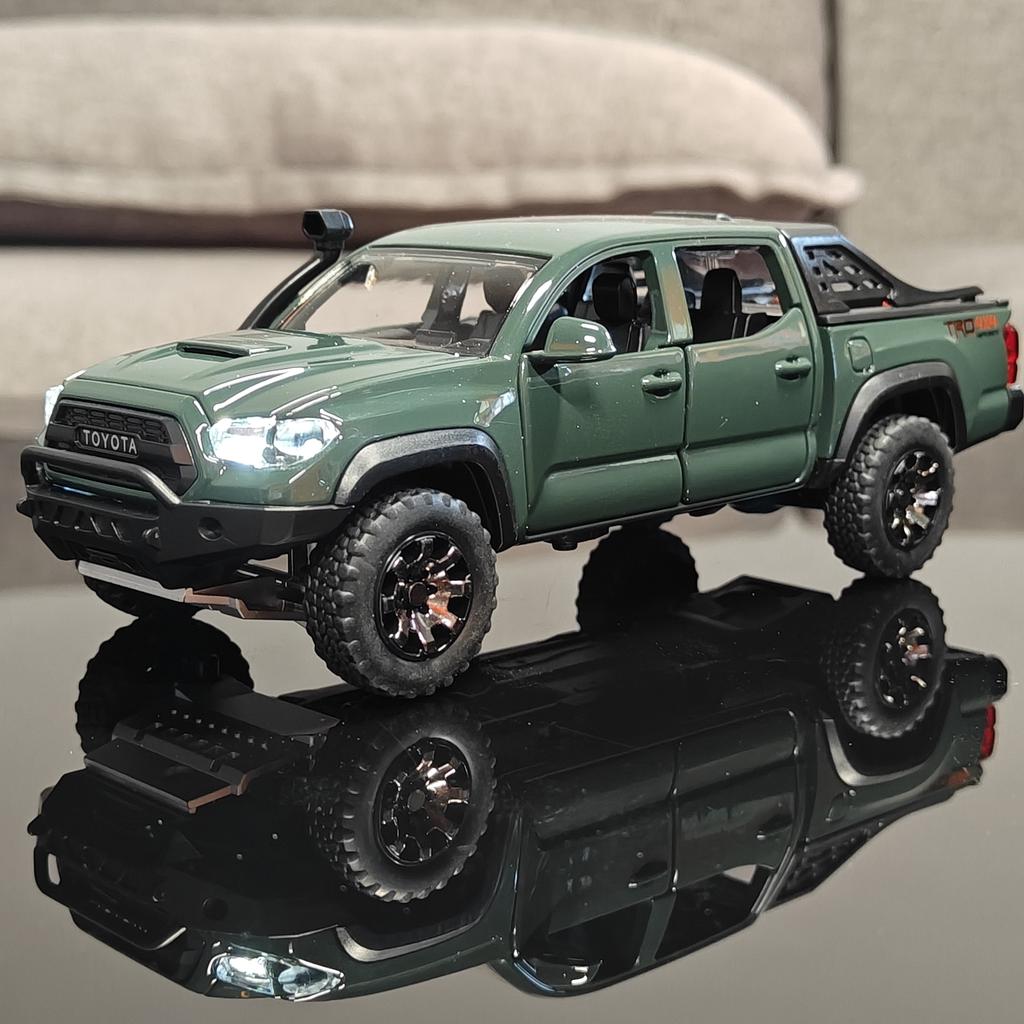 1:32 Toyota Tacoma TRO Off Road Pickup Alloy Diecast Model Computer Desktop Decoration With Sound Light Beautiful Christmas Gift