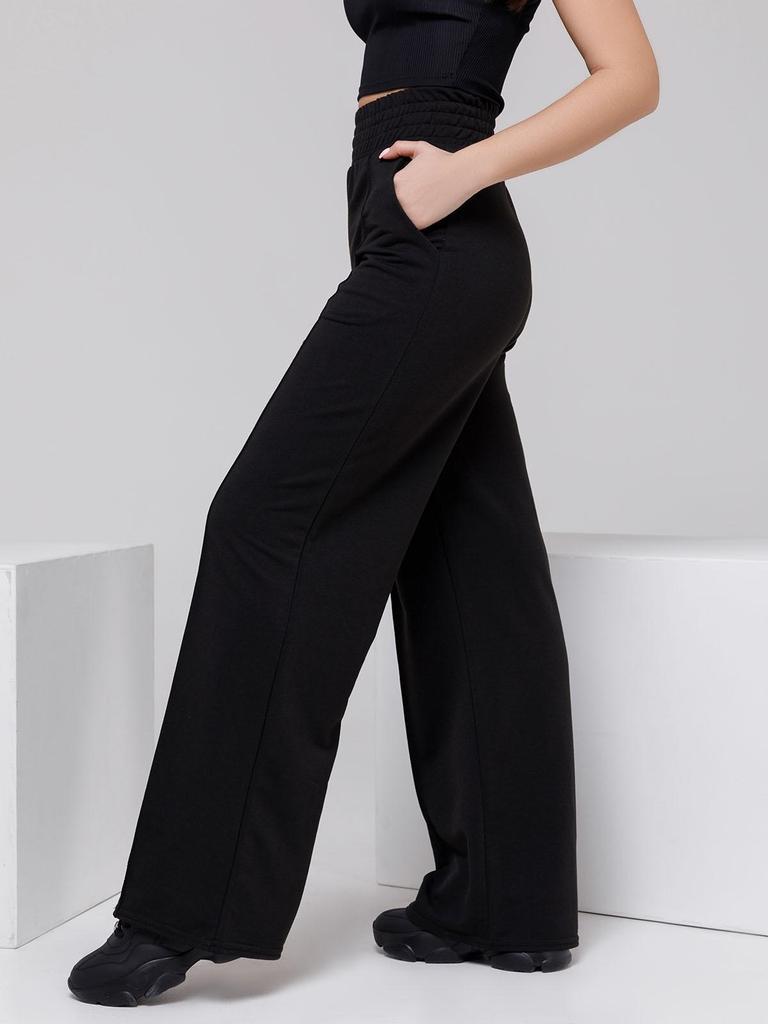 Широкие трикотажные брюки со стрелками Issa Plus