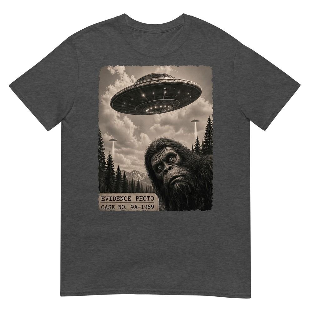 Funny Bigfoot Graphic Tee Alien Ufo Vintage Evidence Photo Tshirt