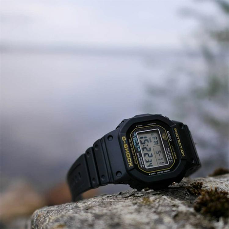 Casio Мужские часы G-SQUAD Series Черные DW-5035D-1B DW-5035D-1B