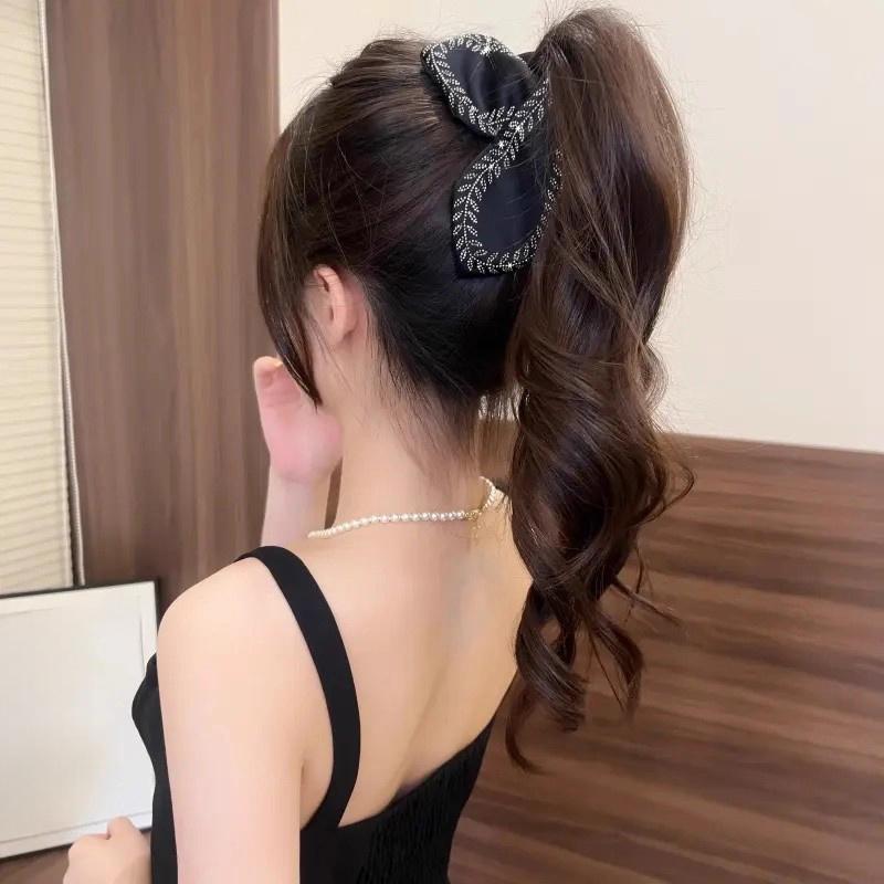 1Pc Strong Hold Hair Claw Clip for Thick Hair – Large Non-Slip Acrylic Jaw Clip, Retro Rhinestone Hair Accessory for Women