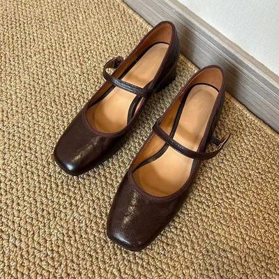 Версия из мягкой кожи ретро туфли Мэри Джейн женские 2025 весна французский квадратный носок толстый каблук туфли-лодочки с юбкой маленькие кожаные туфли
