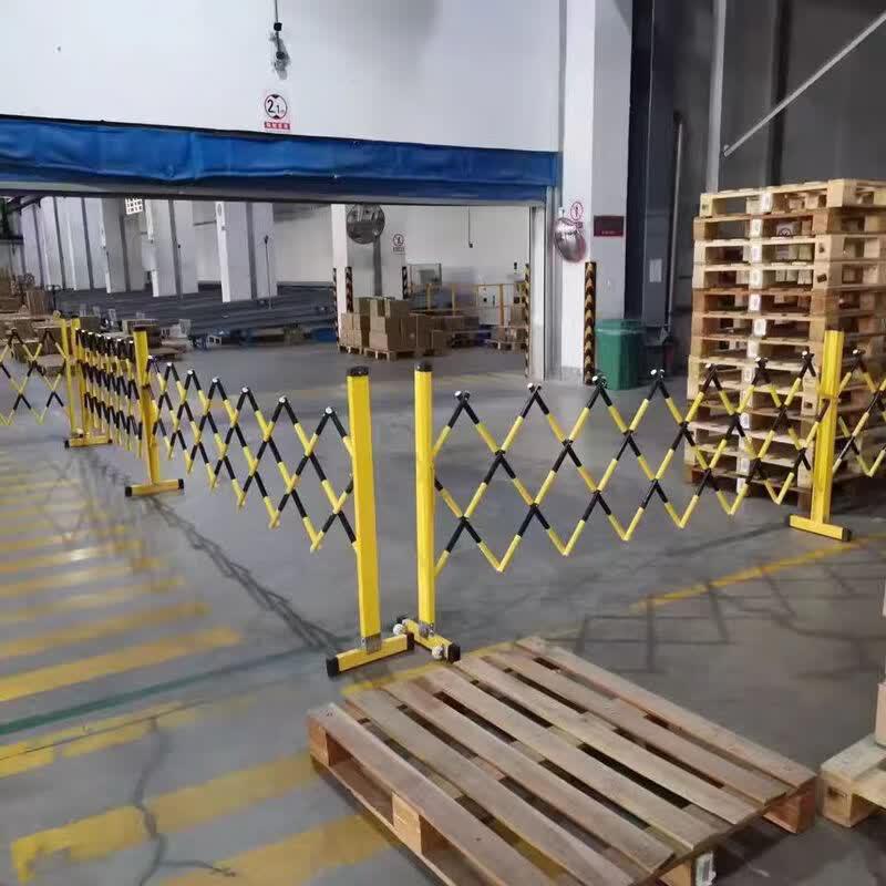 Retractable Fiberglass Safety Barrier Fence