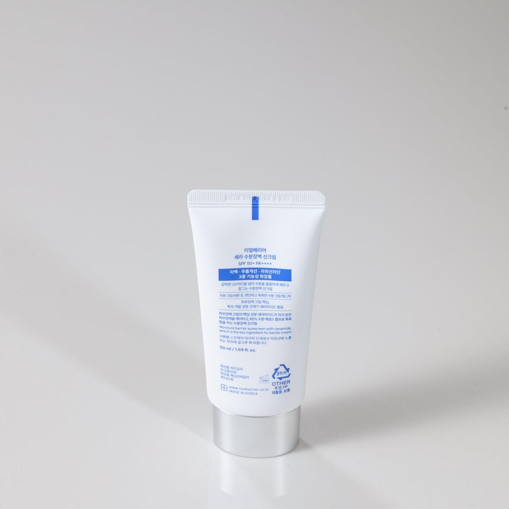 REALBARRIER Солнцезащитный крем Cera Moisture Barrier - 50 мл (SPF50 + PA ++++)
