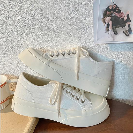 Универсальны весной и летом: милые туфли на высокой подошве с толстой подошвой, парусиновая обувь, женская корейская версия, студенческие маленькие белые туфли, модные туфли для досок.