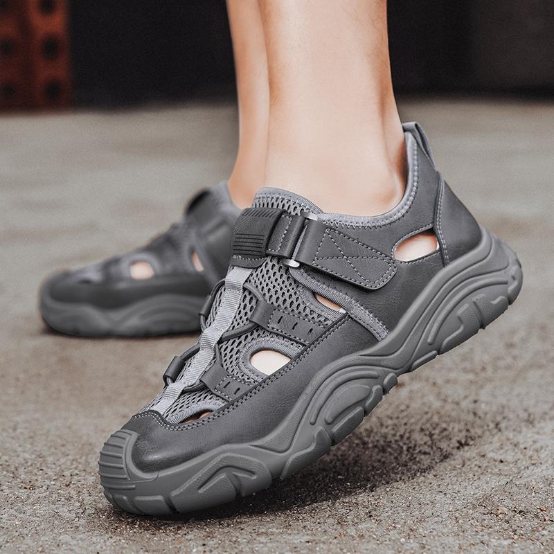 2025 New Men's Summer Breathable Hollow-Out Sandals Covered-Toe Lightweight Outdoor Hiking Beach Casual Trendy Non-Slip Footwear