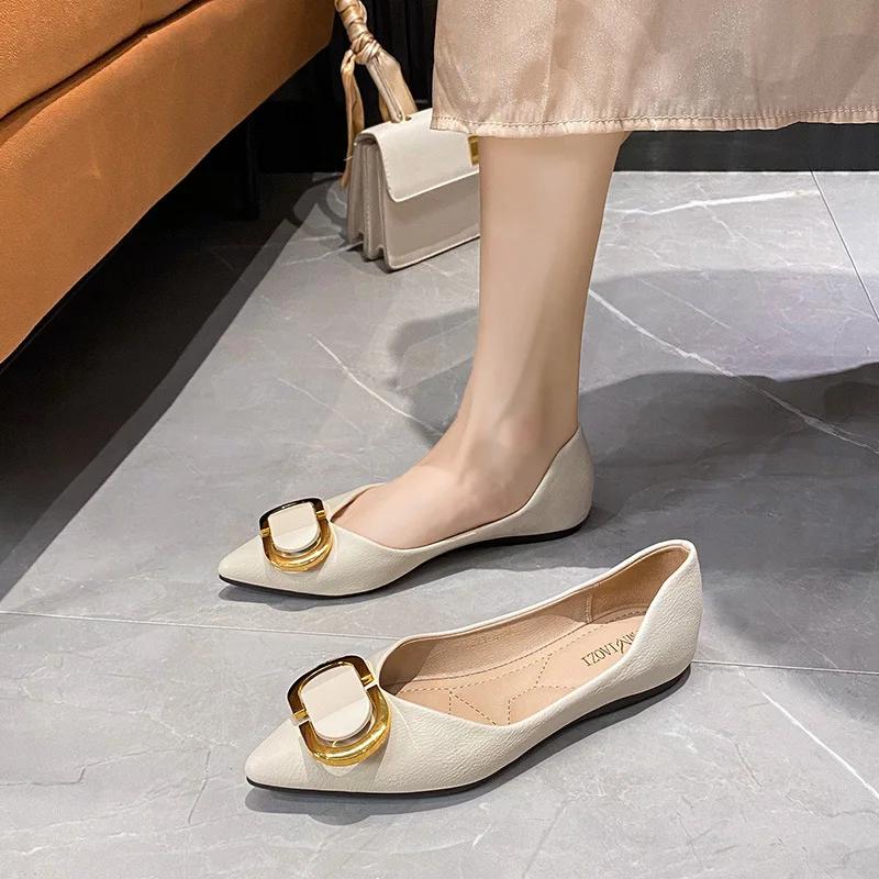 Модные классические женские туфли на плоской подошве 2024 года, новые летние повседневные туфли на мягкой подошве с плоским каблуком и острым носком, лидер продаж, женская обувь больших размеров 41-43