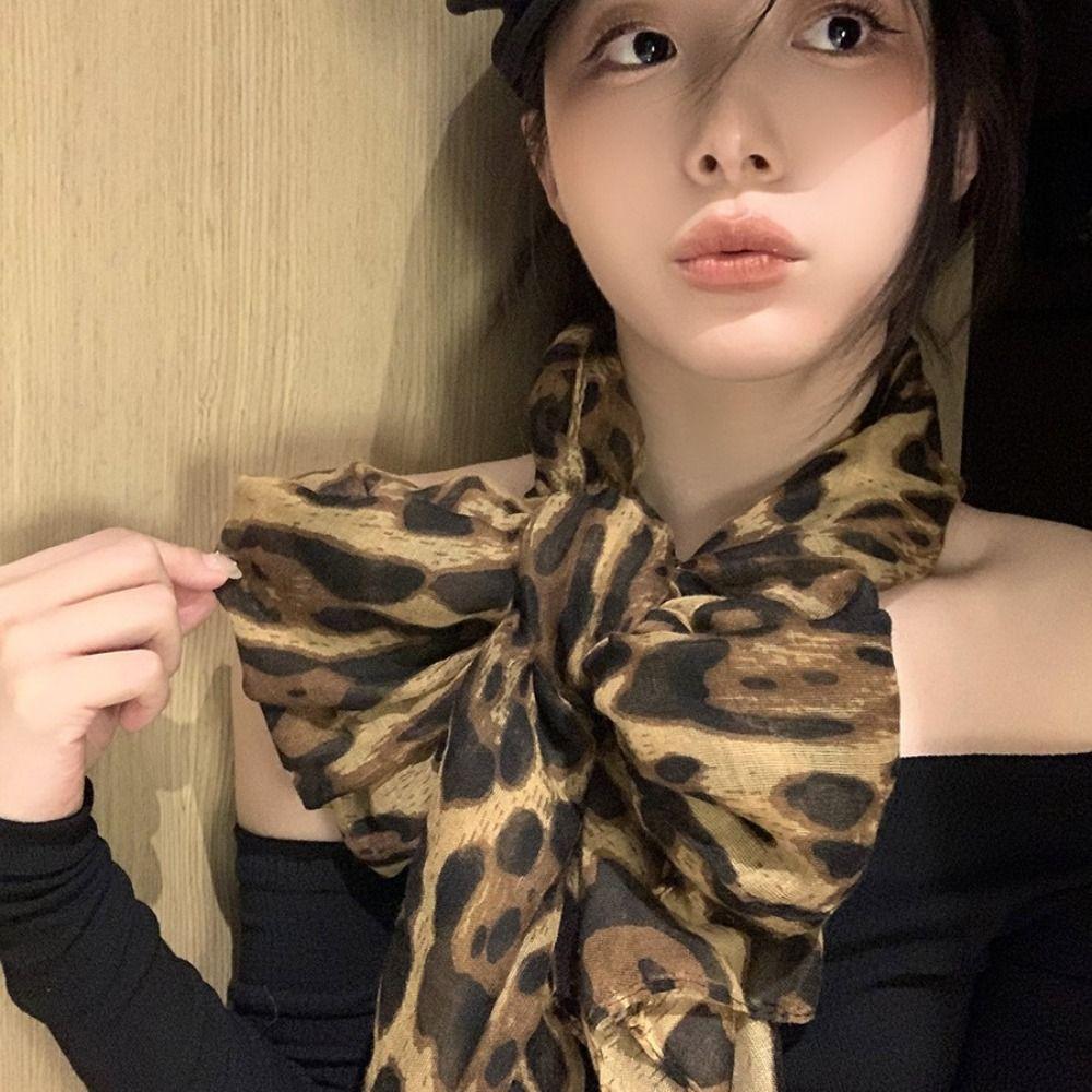 Classic Leopard Print Scarf Soft Thin Women's Wrap Shawls Elegant Y2k Silk Scarf Female