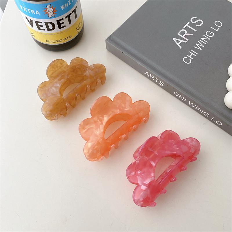 Stylish Hollow Design Acrylic Hair Claw Clip In Soft Earthy Yellow Ideal For Everyday Fashion