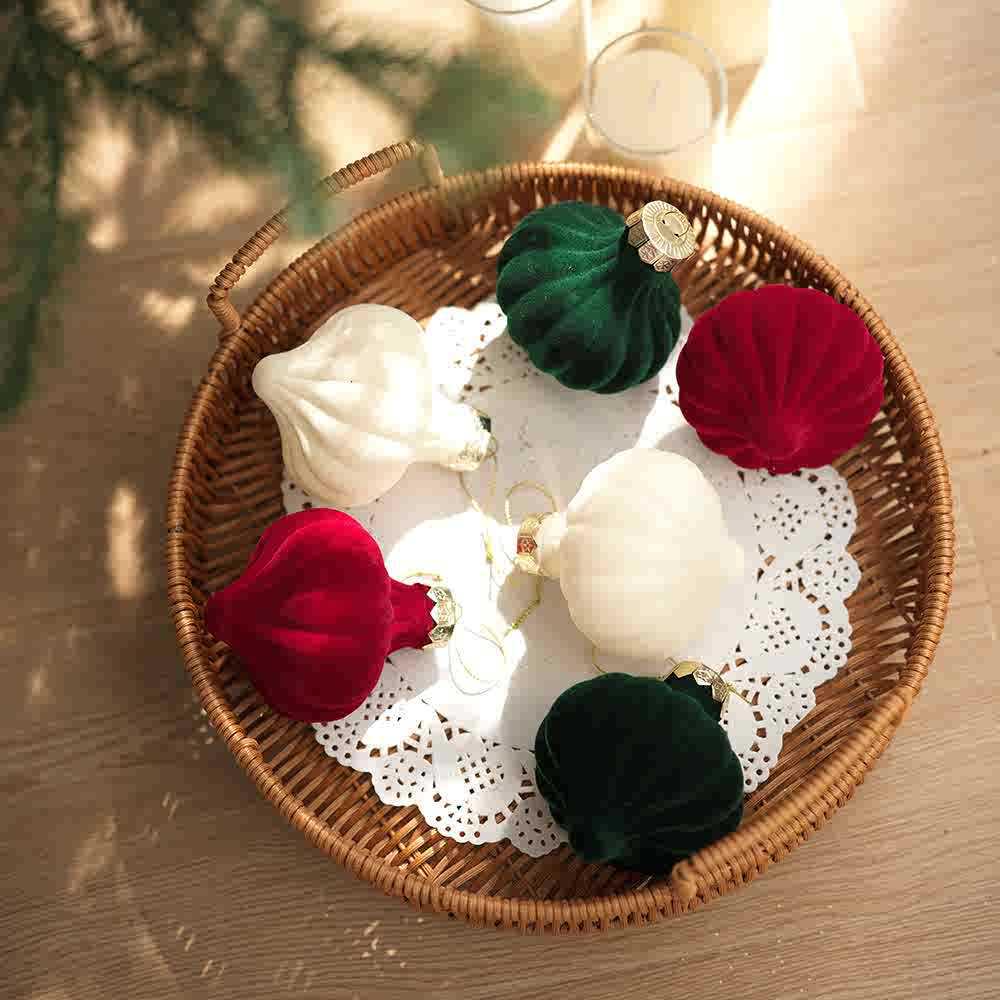 Набор елочных украшений: Девять расписных макаронс конфетных цветов, неправильной формы