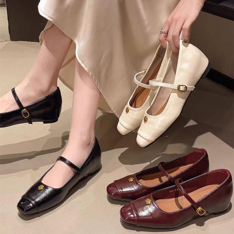 Ретро камелия квадратный носок внутренняя высота увеличение слово ремень туфли Мэри Джейн женские весна 2025 новые повседневные одинарные туфли вечерние туфли