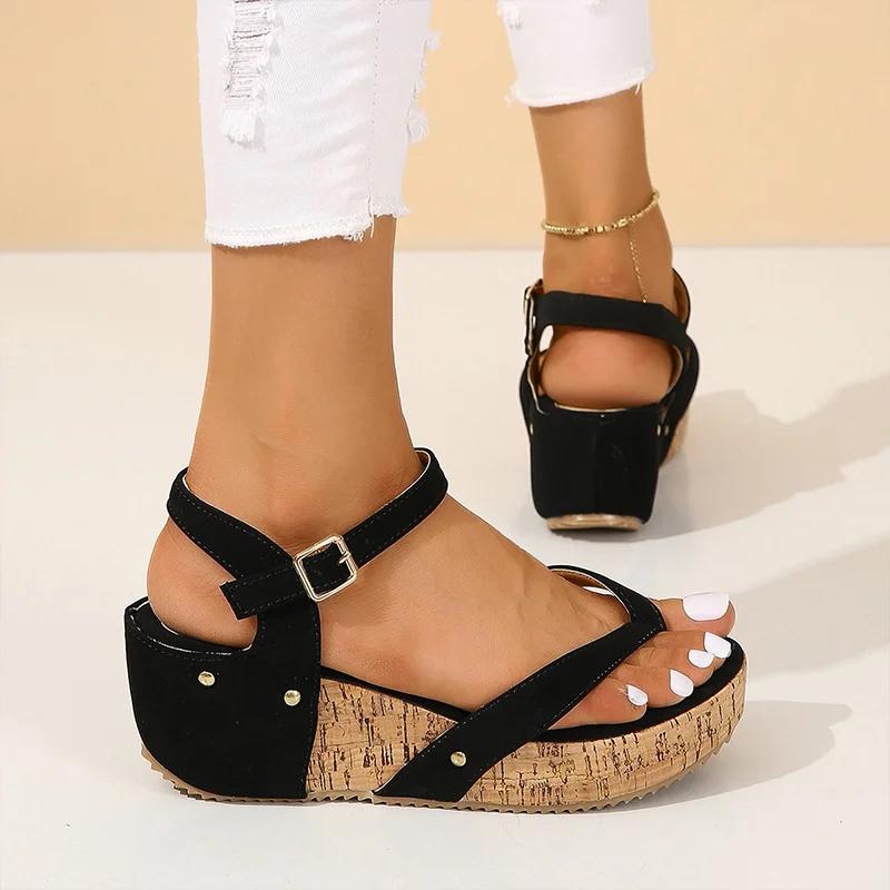 Fashion Platform Women Sandals Summer Flats Shoes Casual Walking Woman Slippers Designer 2025 Trend Fashion Retro Dress Lady Zapatillas