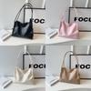 Fashionable Large Capacity Pu Tote Bag For Women 2024 Trendy Commuter Handbag