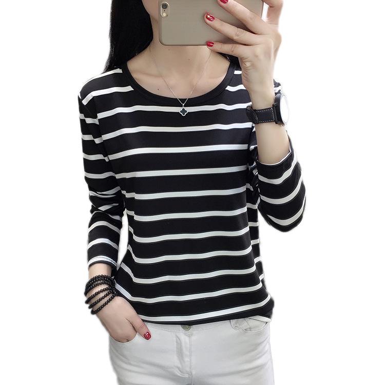 Женская облегающая полосатая футболка с длинными рукавами — идеальный вариант для весны и осени