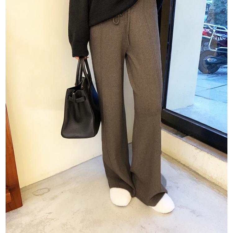 Утолщенные широкие трикотажные брюки женские зимние шикарные полосатые свободные брюки женские повседневные длинные теплые брюки-свитера