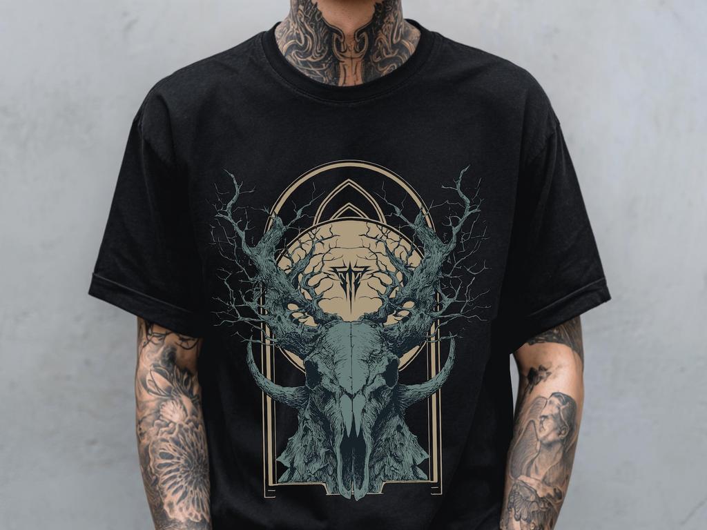 Deer Skull Gothic Unisex Graphic T-Shirt, Alternative Punk Graphic Tee, Mens Goth Shirt, Streetwear Grunge Clothing, Goth Gift For Him