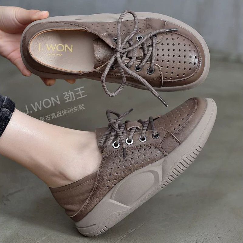 Ретро полые сандалии женские весна-лето 2025 новые спортивные и повседневные туфли женские туфли с сумкой на голове со шнуровкой и мягкой подошвой с отверстиями