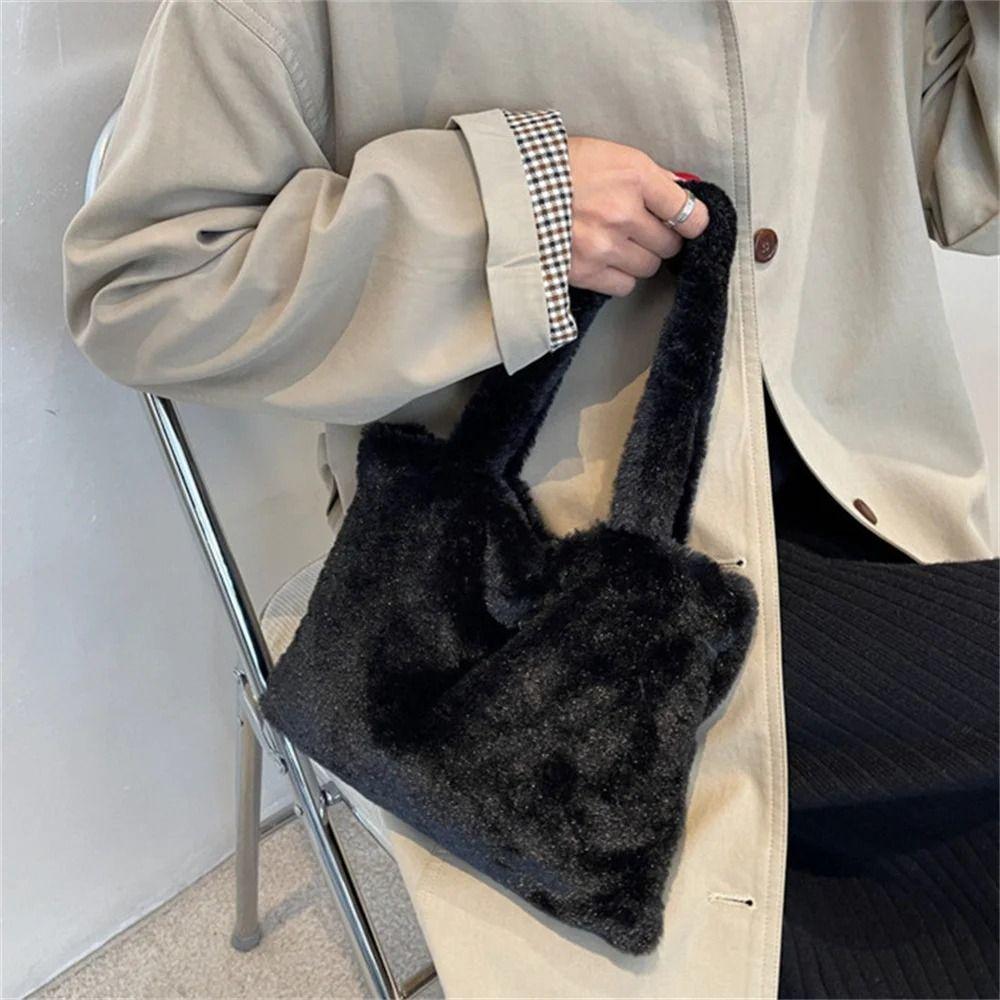 Plush Shoulder Bag Cute Hand Bag Versatile Tote Bag  Female