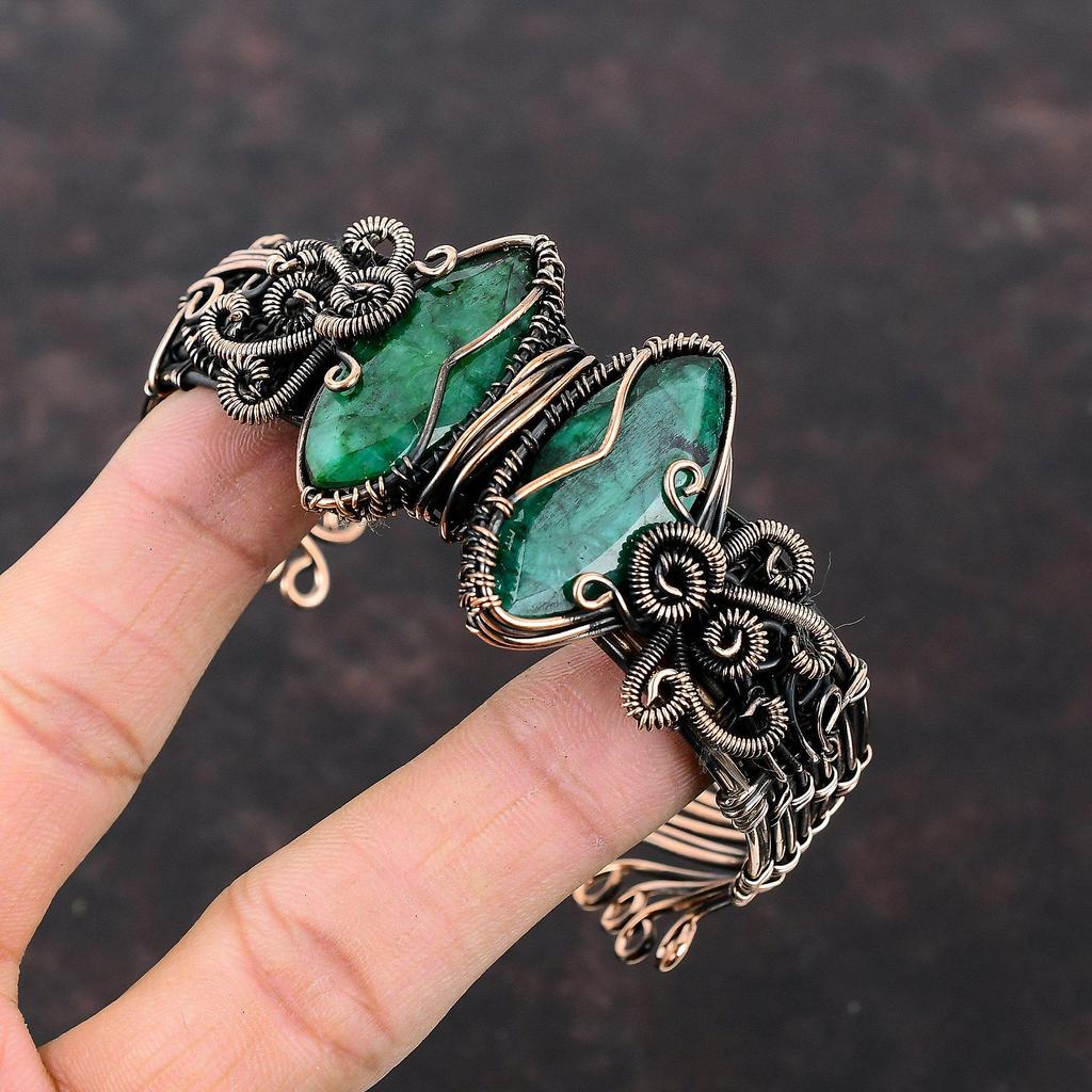 Браслет-манжета с граненым замбийским изумрудом, браслет с драгоценными камнями, медная проволока, регулируемый браслет, медные ювелирные изделия, браслет для подарка, ювелирные изделия ручной работы