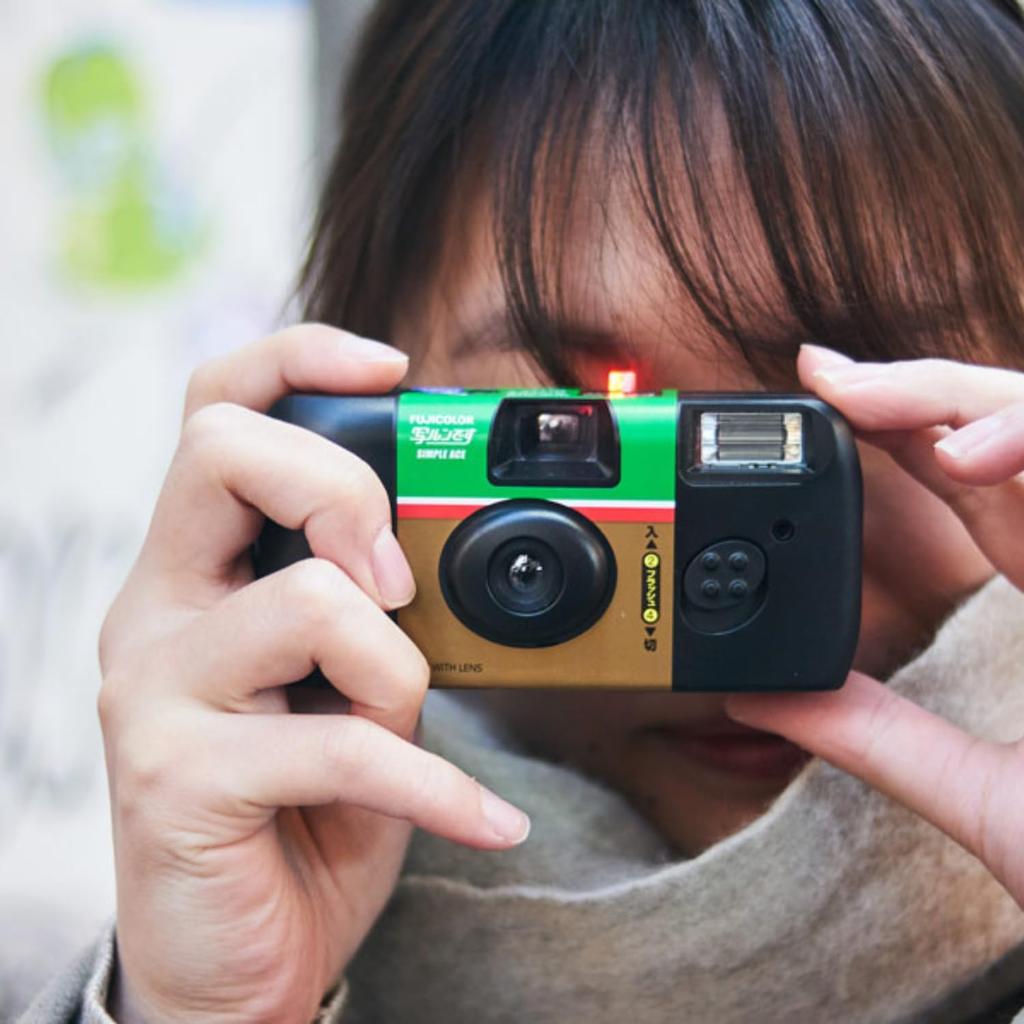 Fujifilm Camera Fuji Color Film with Lens Utsurun Simple Ace 27 Shots Early Model Design Disposable Camera Standard Type Comes with Company Name