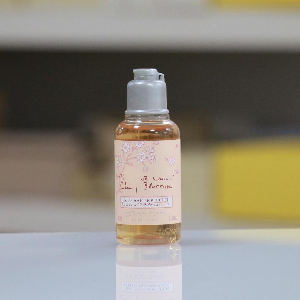 Oushujia Гель для душа и лосьон для тела в дорожном формате 35 мл - Стойкий аромат для гостиничных туалетных принадлежностей