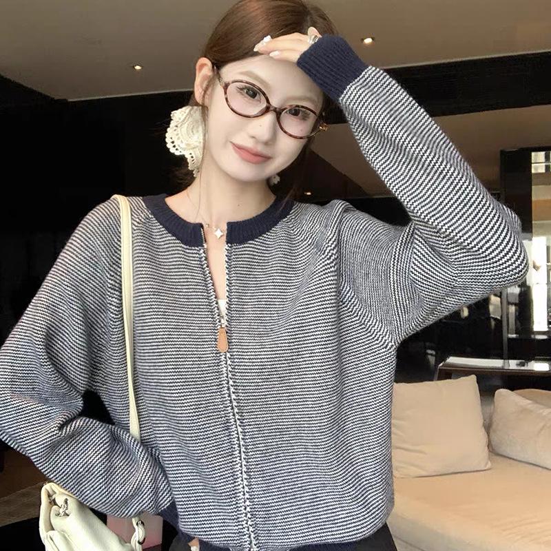 Korean Contrast Color Wool Knit Cardigan - Women's Loose Fit Long Sleeve Zipper Sweater