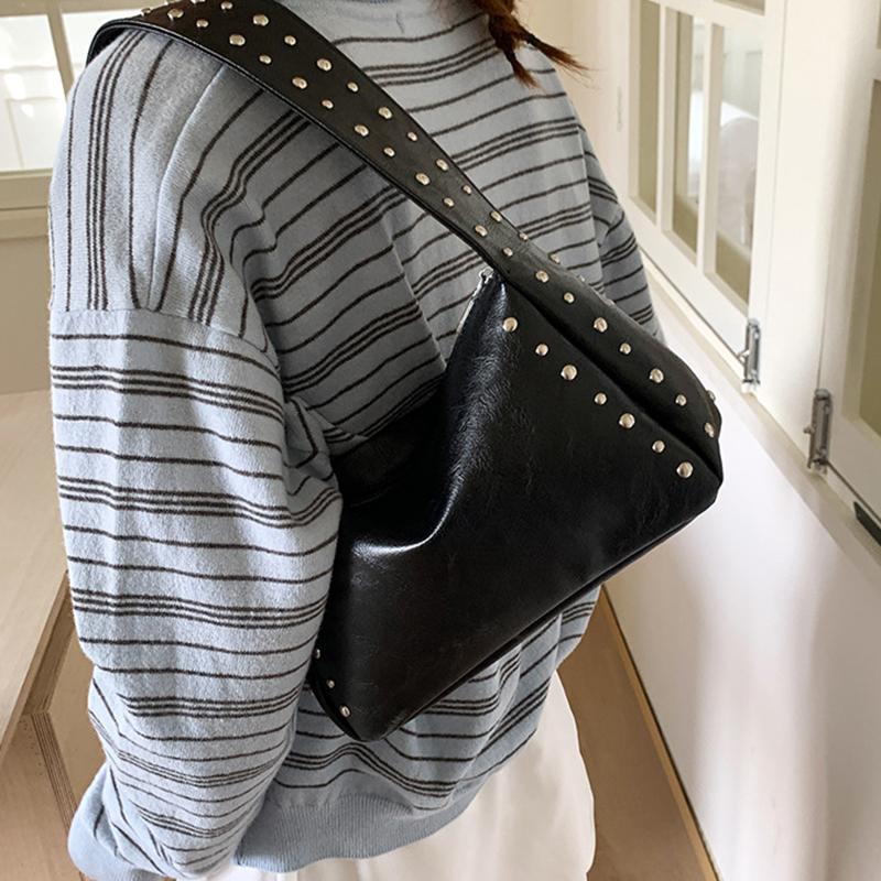 Винтажная однотонная сумка-подмышка с заклепками для женщин, легкая портативная сумка через плечо из ПУ кожи для путешествий, пляжа и повседневных выходов KTY