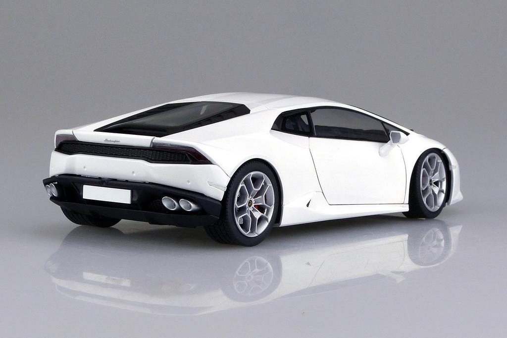 Aoshima Bunka Kyozaisha Super Car Series Lamborghini Huracan Plastic Model 1/24 No.4 LP610-4