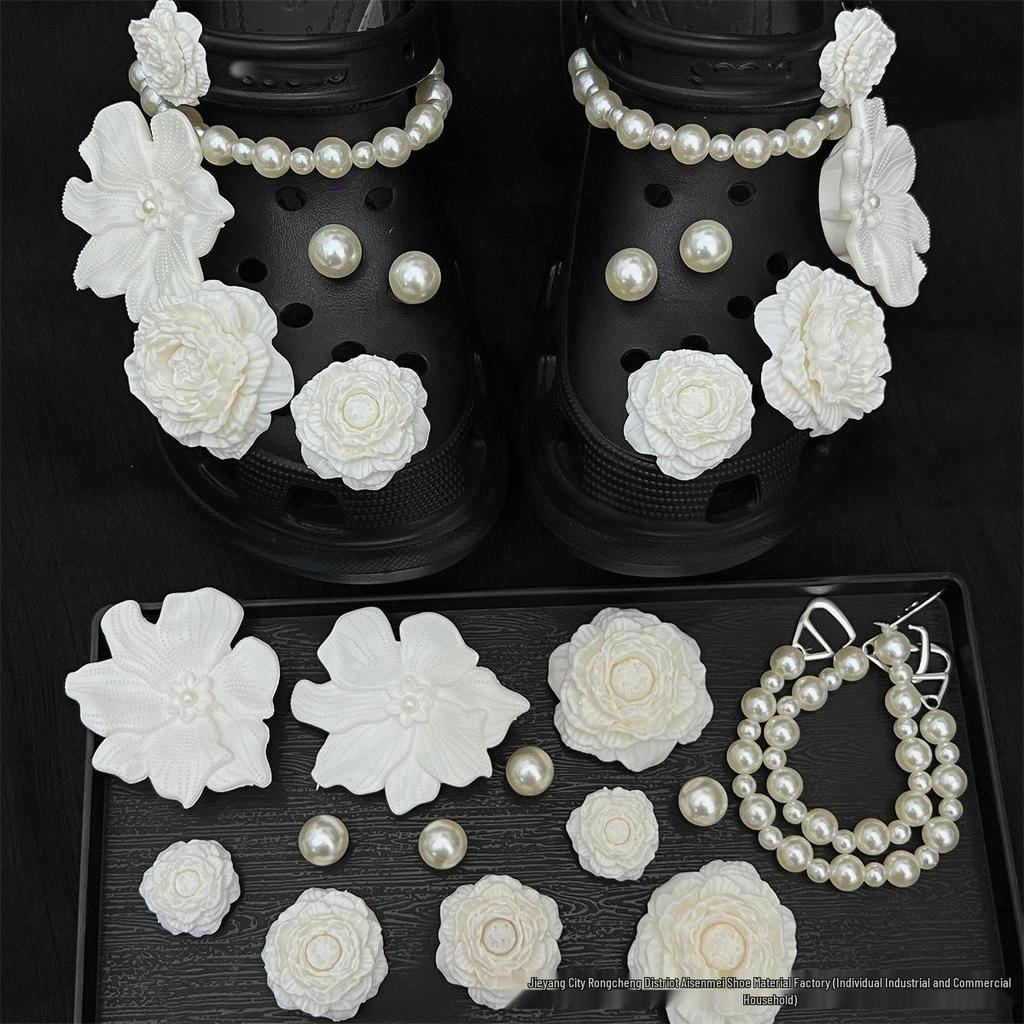 Cute Cartoon Shoe Charms: Kids' Croc Accessories, 3D Snap-On Flower Decorations for Boys & Girls