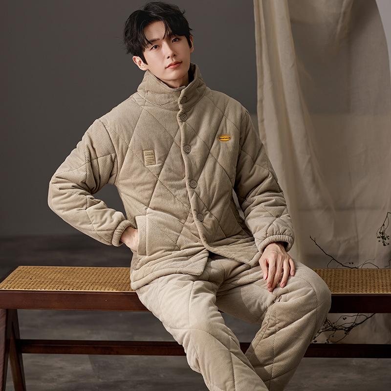 2 Pcs/Set Men Pajamas Set Round Neck Thick Sleepwear Set Loose Elastic Waist Warm Male Homecoat Set Men Homewear Top Pants Sets