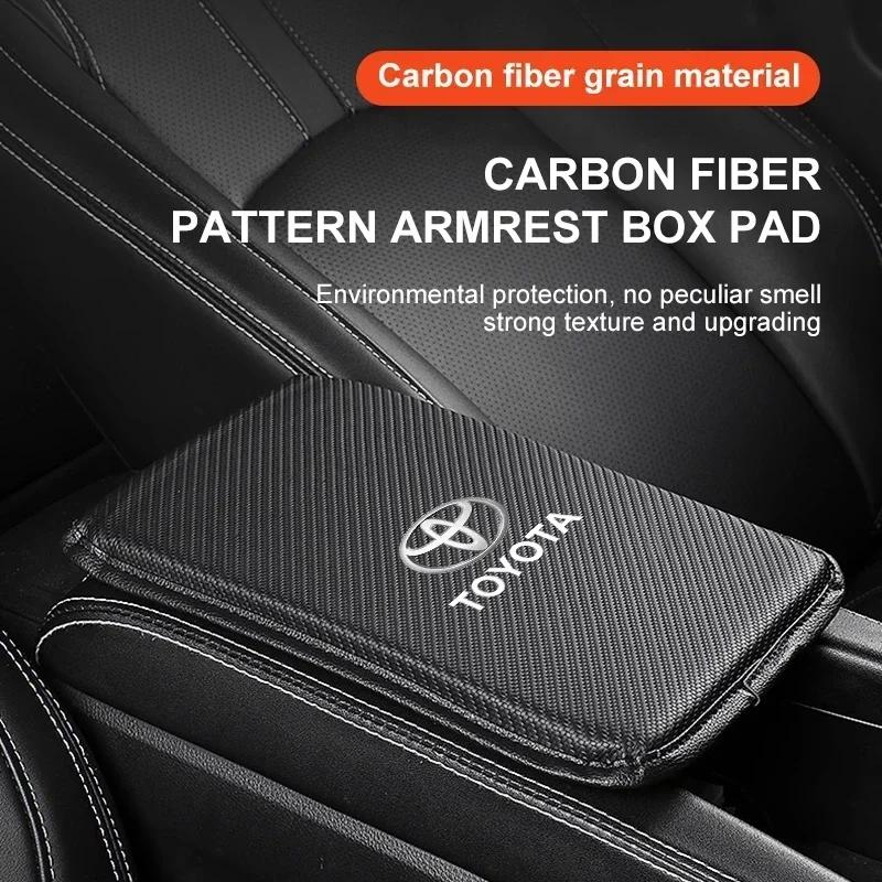 Кожа из углеродного волокна, накладка на консольный бокс автомобиля, подушка подлокотника, чехол для Toyota TRD Reiz Corolla Chr Yaris Camry, логотип RAV4 Levin