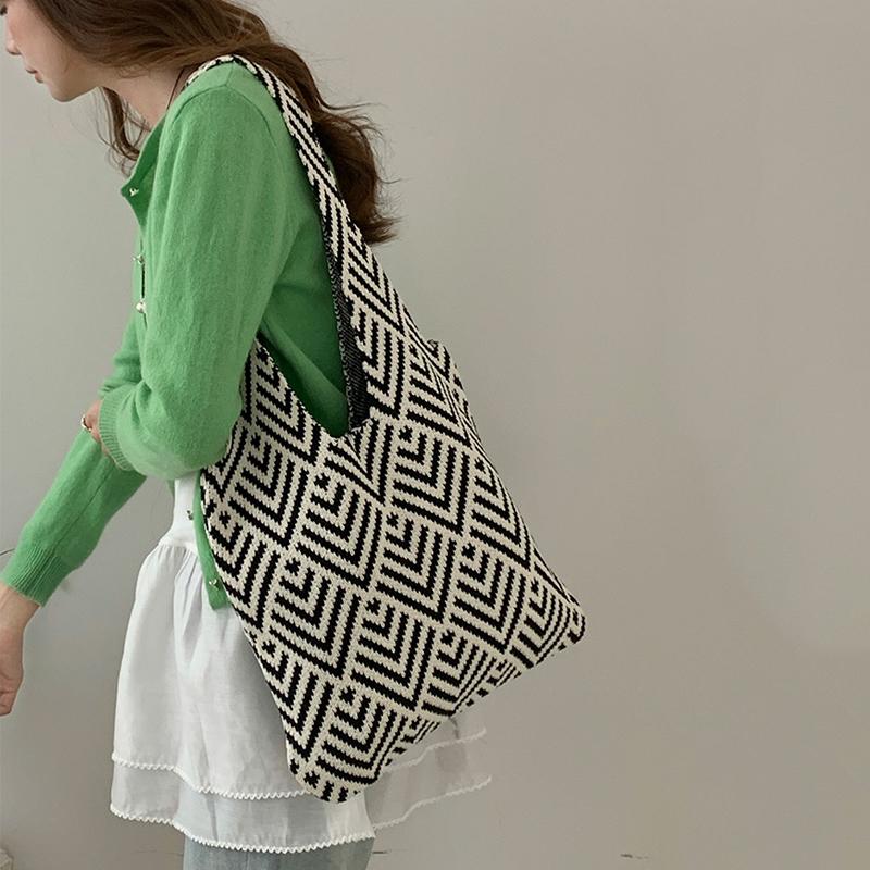 Модная геометрическая контрастная цветная вязаная сумка ручной работы женская минималистская сумка через плечо с узлом