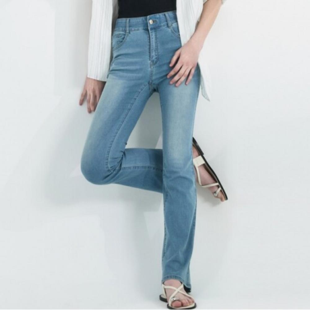 Bang Bang Women S Summer Lycra Semi Bootcut jeanS Sky