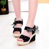 Модная женская обувь Платформа Принт Открытый носок Клиновидный каблук Сандалии для женщин в продаже Дешевая ликвидация Новая дышащая модная летняя распродажа