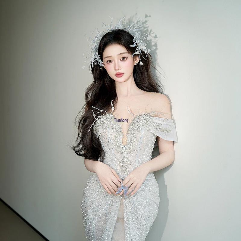 Головной убор в стиле Мори с перьями феи - Универсальная свадебная повязка на голову и красивый аксессуар, подчеркивающий темперамент