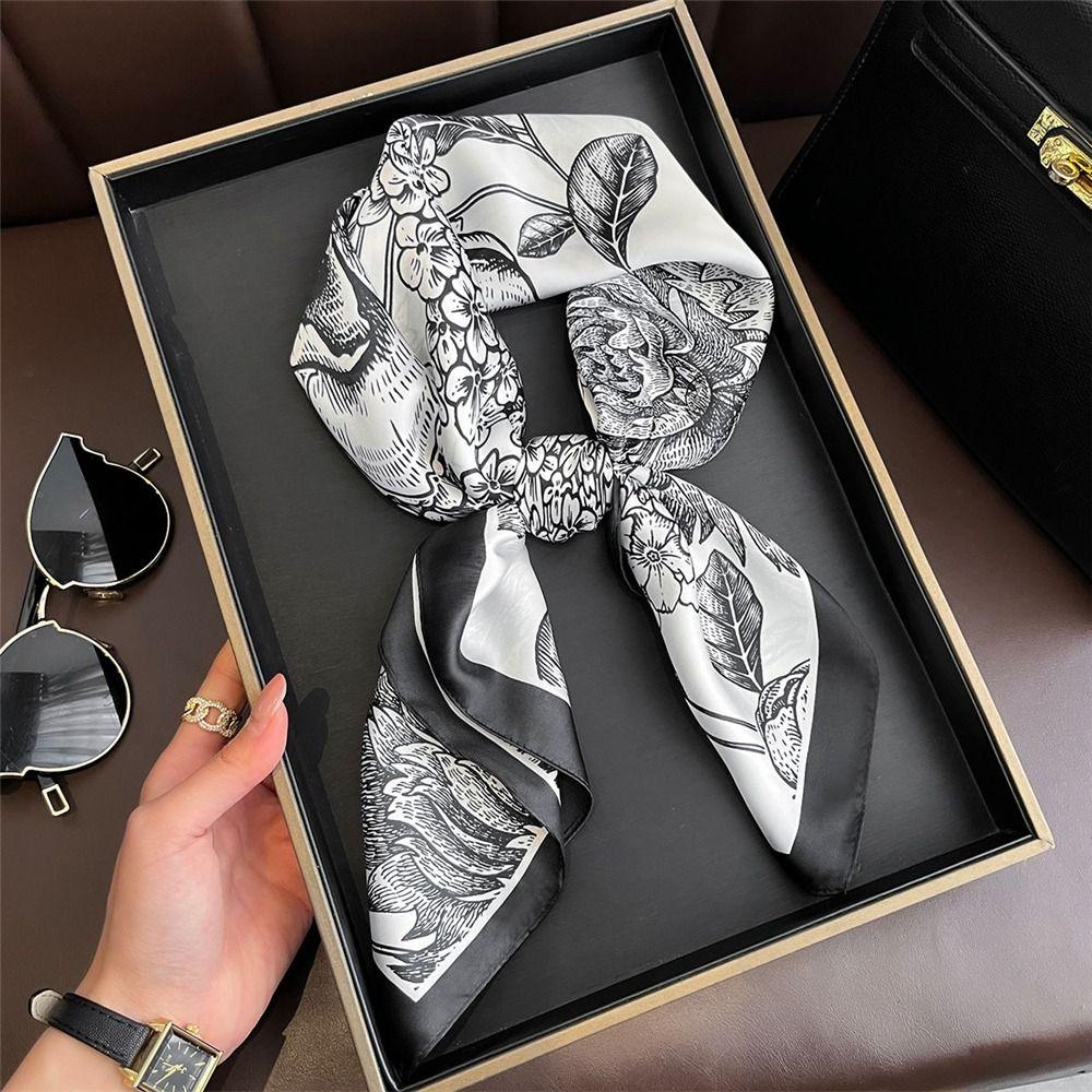 Elegant Yellow Neck Scarf Lemon Print Shawl Breathable Square Silk Scarf for Women