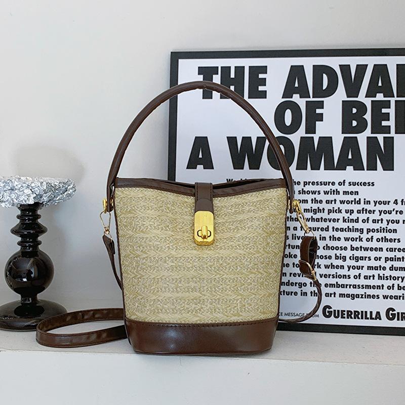 Vintage Fashion Woven Lock Handbag Women'S Versatile Shoulder Crossbody Bag Bucket Bag Women