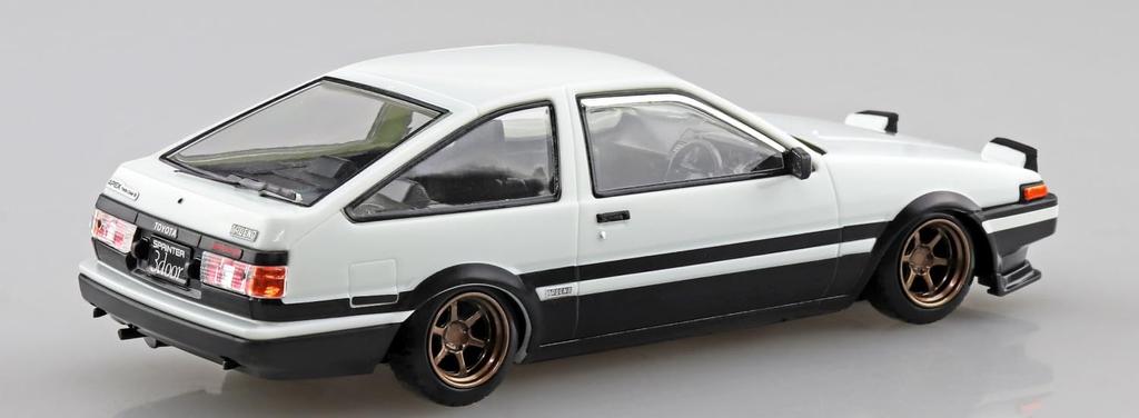Aoshima Bunka Kyozai Rakupla Snap Kit Toyota Sprinter Trueno Custom High Tech Plastic Model 1/32 No.11CU-WB Двухцветная цветовая кодировка (Машина)