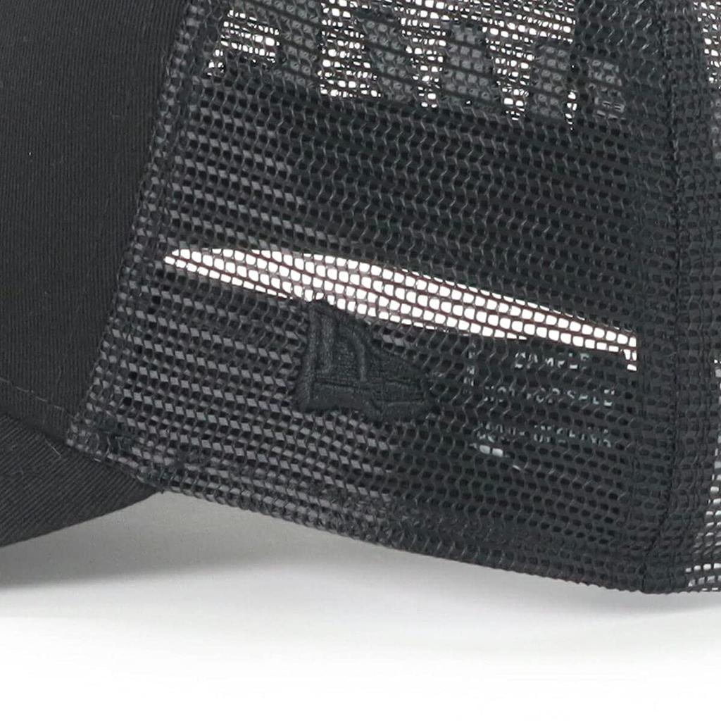 Сетчатая кепка ONSPOTZ Custom Made БЕСПЛАТНО 9Forty Trucker Essential [New Era] Черный/Черный A-образный вырез